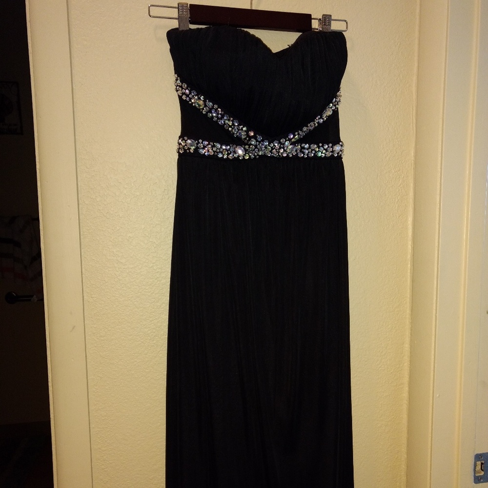 BLACK DRESS - Picture 7 of 7